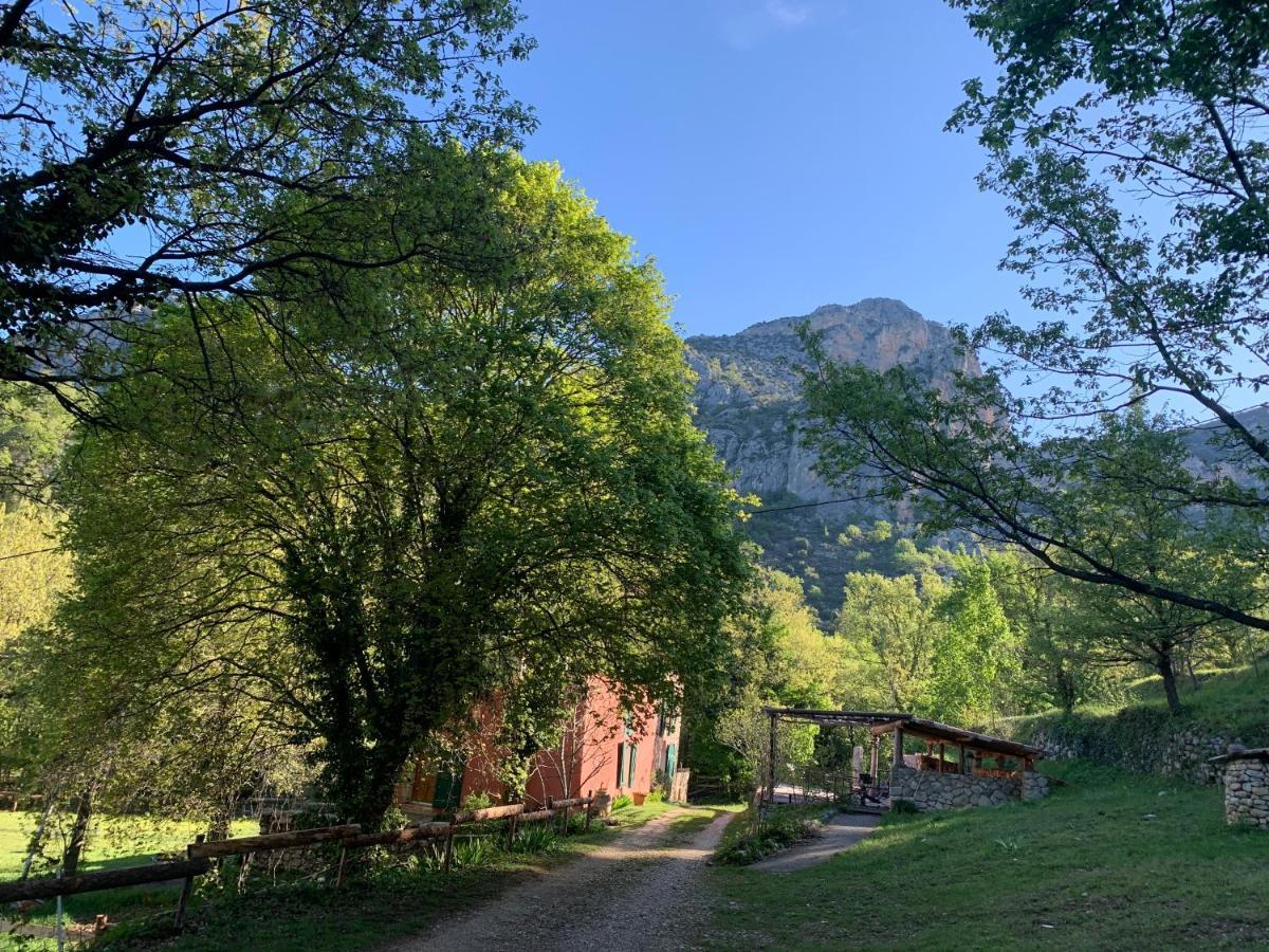 Vila Mymoustiers Exteriér fotografie